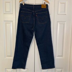 Levi’s ribcage straight ankle high rise bottom fry Jean size 32/L28/1/2